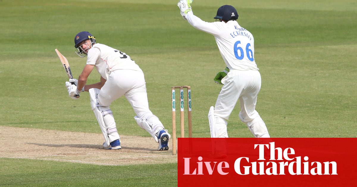 County cricket: Durham v Lancs, Essex v Surrey and more, day three – live!