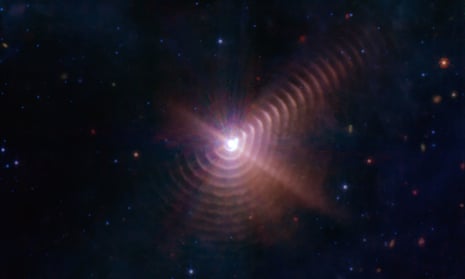 Image from James Webb Space Telescope shows dust rings resembling a fingerprint