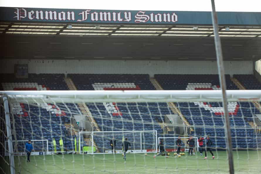 Η σκηνή στο Starks Park την Πέμπτη.