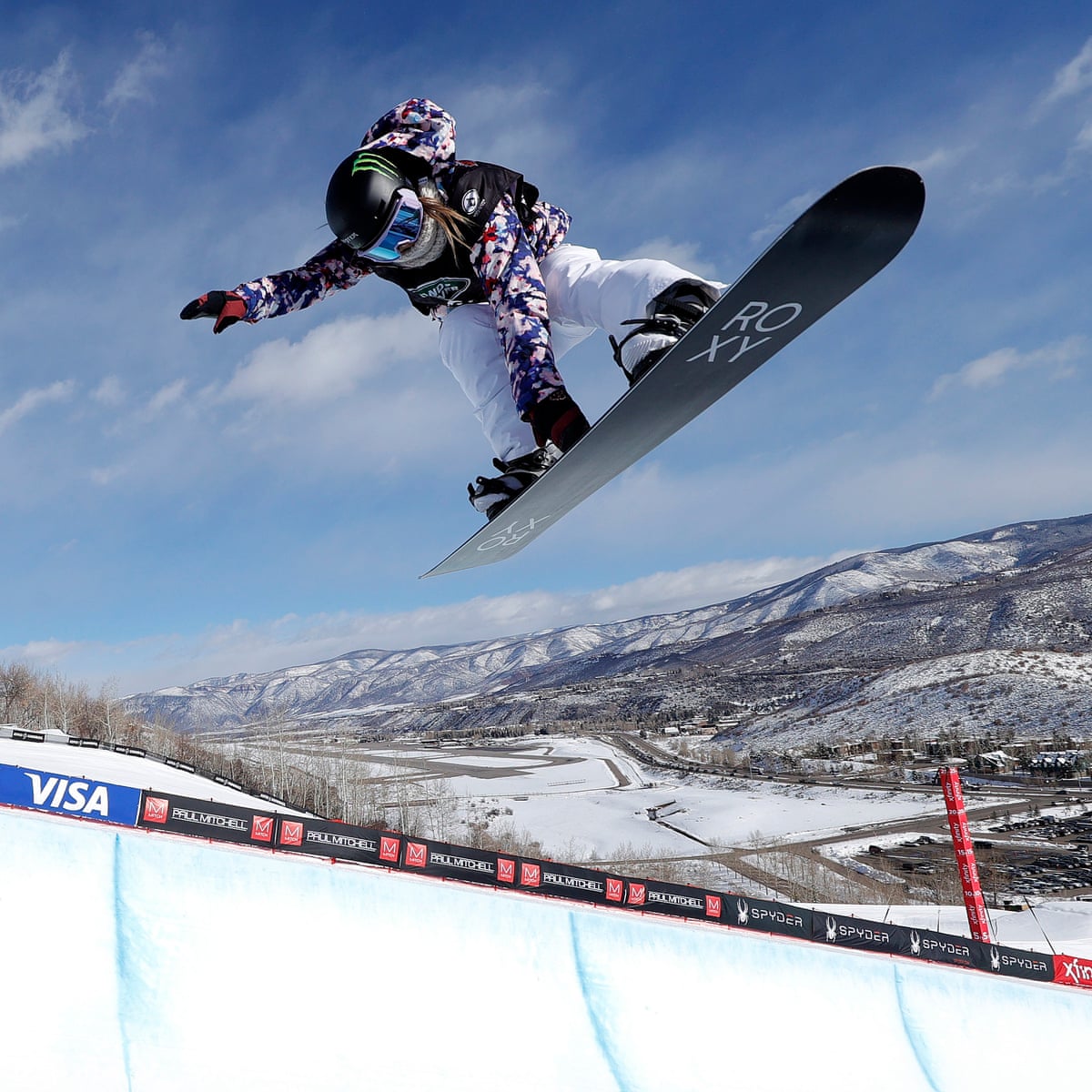 Chloe Kim Repeats As Snowboard Halfpipe World Champion In Aspen Snowboarding The Guardian Chloe Kim Repeats As Snowboard Halfpipe World Champion In Aspen Snowboarding The Guardian