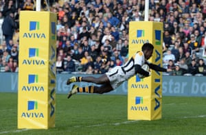 Christian Wade en acción para Wasps en 2016.