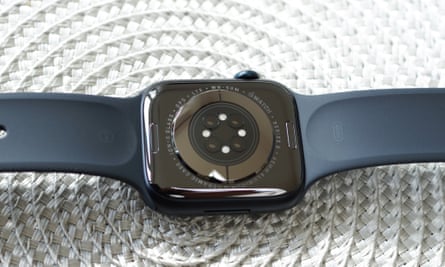 The back sensor cluster of the Apple Watch Series 8.