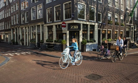 In the Netherlands 27% of all trips are already made by bike.
