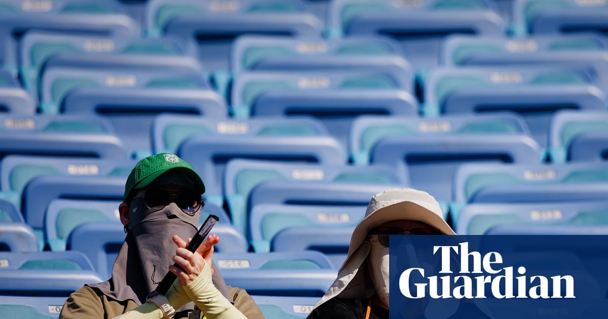 Weather tracker: South-east China swelters in summer-like heat