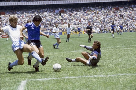 Maradona evades the tackle from Terry Butcher, rounds Peter Shilton and scores his second.