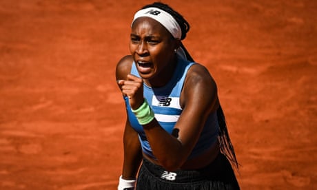 Coco Gauff fights back against Andreeva as Swiatek serves double bagel to Wang