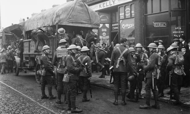 British troops carry out a raid on a Dublin street in February 1921.