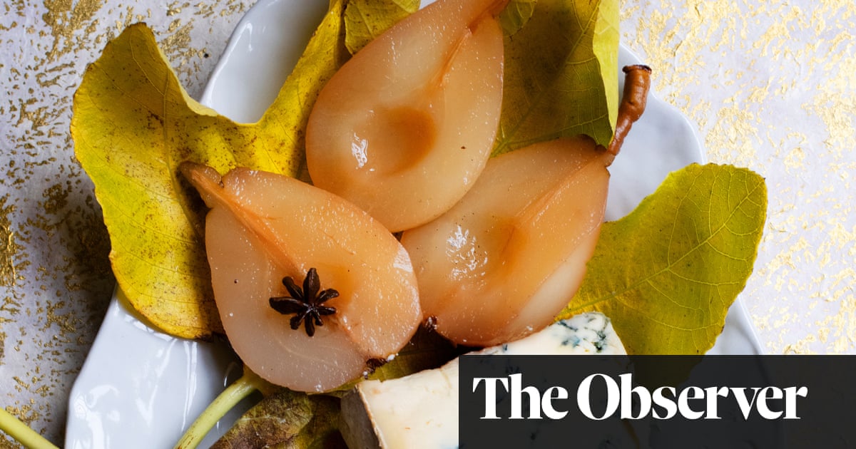 Pears and blue cheese, cranberry sausage cakes, mincemeat tart - Nigel Slater's Christmas recipes