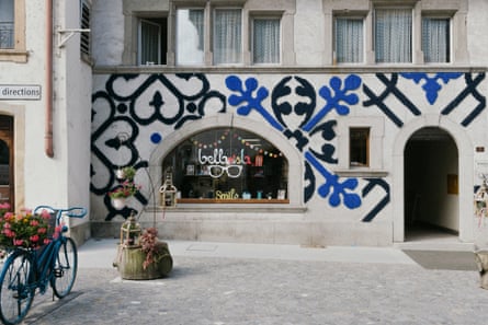 Storefront with stitched pattern.