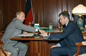 Vladimir Putin meets with Abramovich at the Kremlin in May 2005.