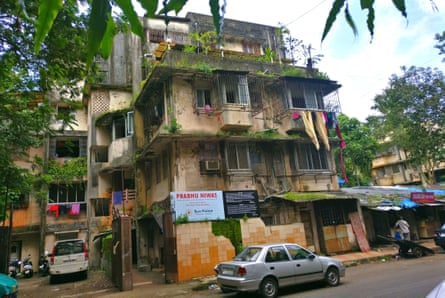 The Prabhu Niwas building is another which should be urgently demolished according to the BMC