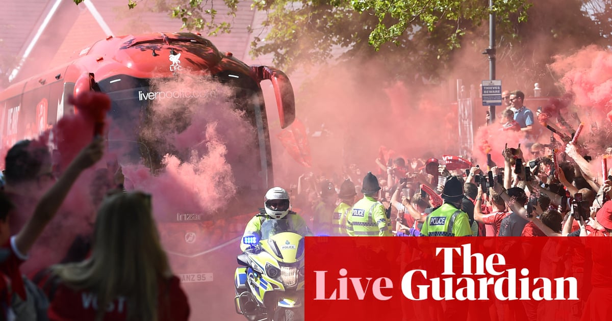 Liverpool v Arsenal: Premier League  live