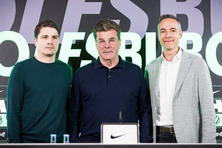 Dieter Hecking is unveiled as Wolfsburg’s new coach on Monday alongside the sporting director, Pirmin Schwegler, and Sebastian Rudolph, chairman of the club’s supervisory board