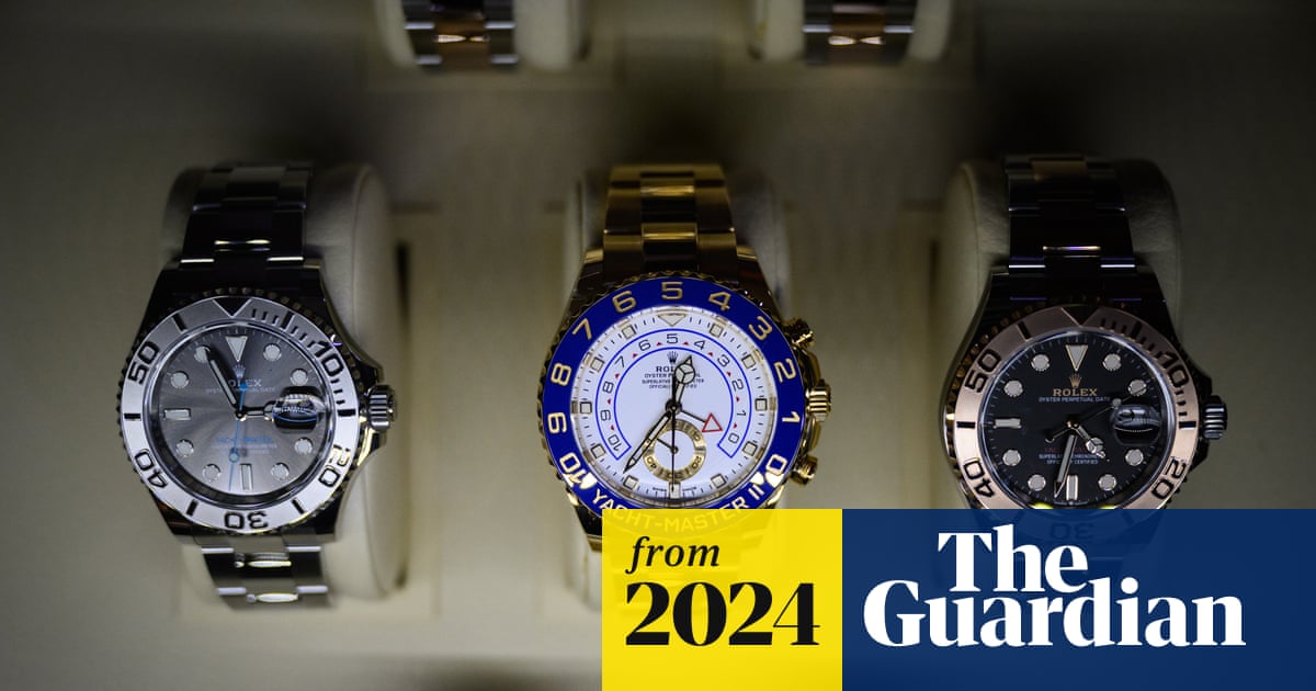 Watches of Switzerland shares dive by a third after revenues warning