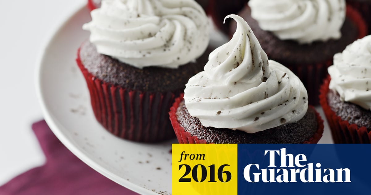 Bake sale to highlight gender pay gap sparks threats of rape and violence
