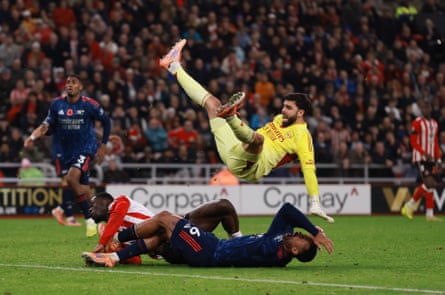 Sunderland’s Brian Brobbey scores their second goal against Arsenal.