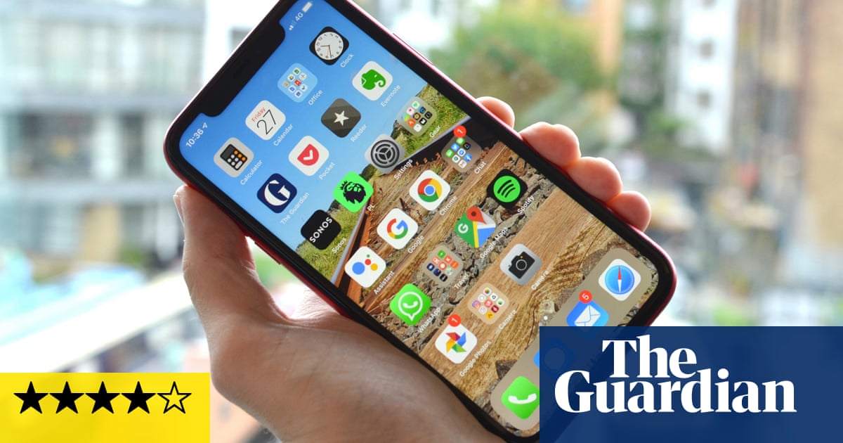 Iphone 11 Review An Iphone Xr With A Better Camera Iphone The Guardian