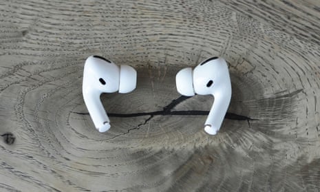 Apple AirPods Pro review – earbuds out