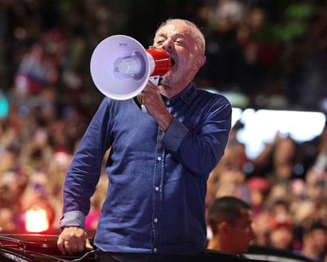 Brazilian President Luiz Inácio Lula da Silva speaks after the general election results