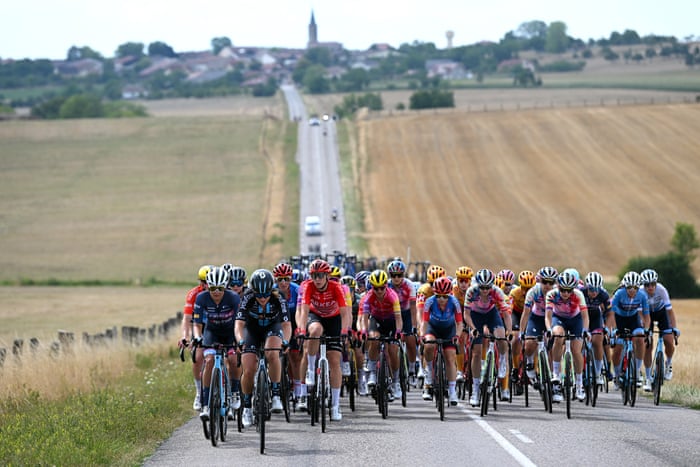 The peloton heads into stage five.