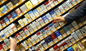 Aunque se sabe que los productos químicos en el humo del tabaco para elevar el riesgo de cáncer, los mecanismos moleculares precisos por los que mutan ADN y dan lugar a tumores nunca han sido claros.