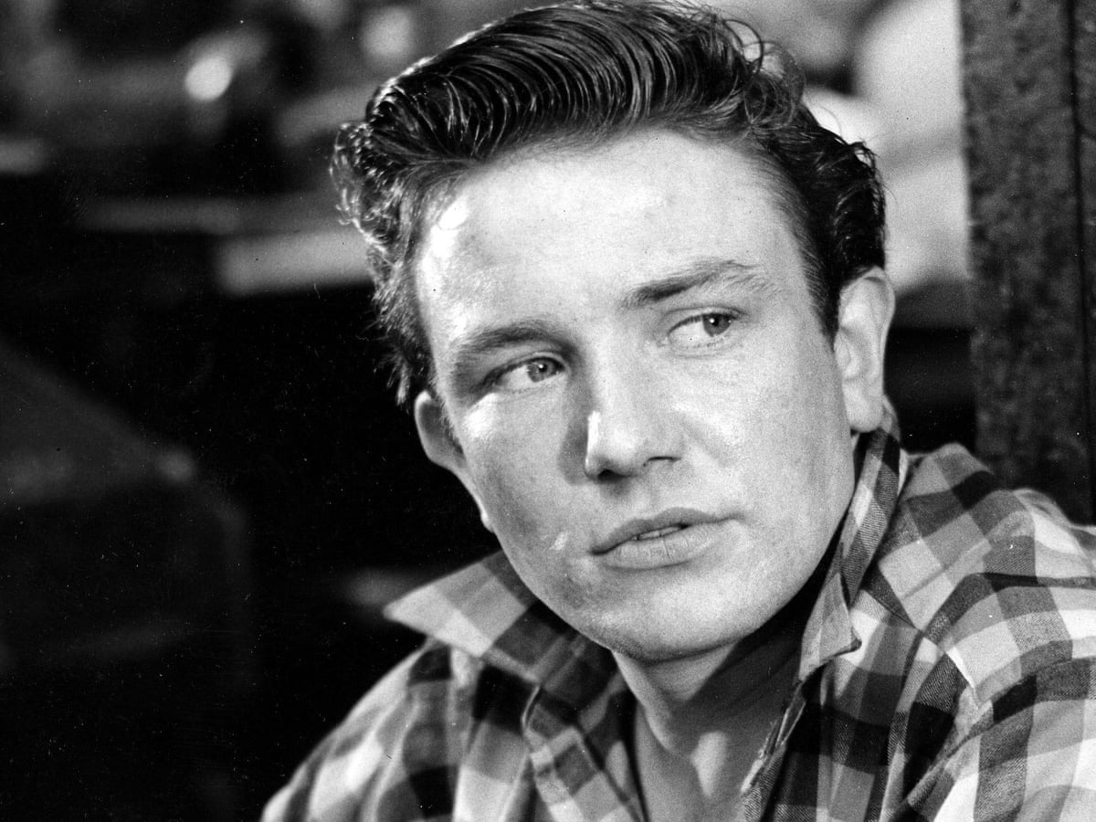 Albert Finney obituary | Albert Finney | The Guardian