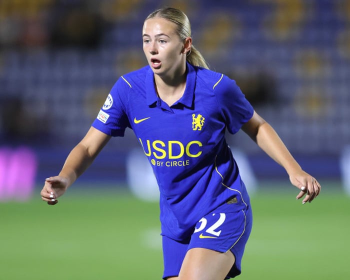 Chelsea’s Lexi Potter gets first England squad call-up but Kelly and Toone dropped