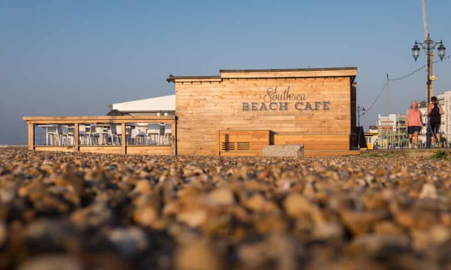 Southsea Beach Cafe on Southsea PromenadeH10YFD Southsea Beach Cafe on Southsea Promenade