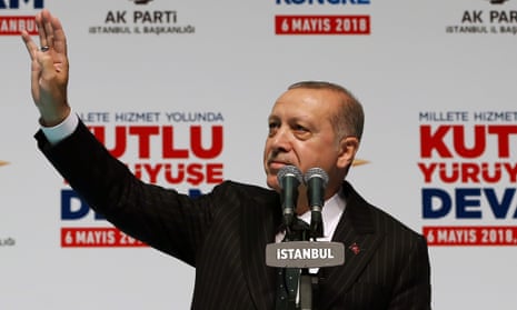 Recep Tayyip Erdoğan speaks to thousands of supporters in Istanbul