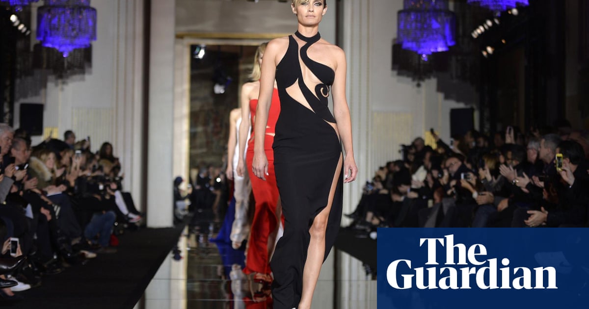 France Votes To Ban Ultra Thin Models In Crackdown On