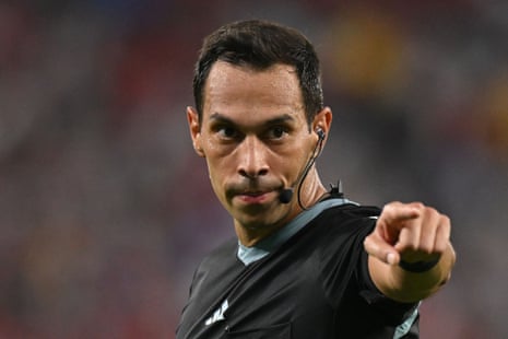 Argentinian referee Facundo Tello is in charge of maintaining order during this afternoon’s match between Portugal and Morocco.