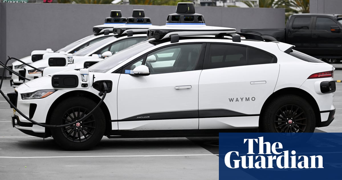Los Angeles tech entrepreneur gets trapped in self-driving Waymo car