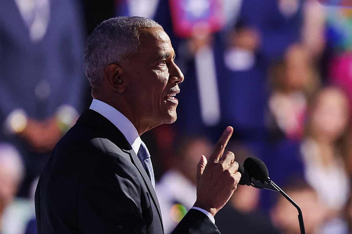 Barack Obama speaking to a crowd of people