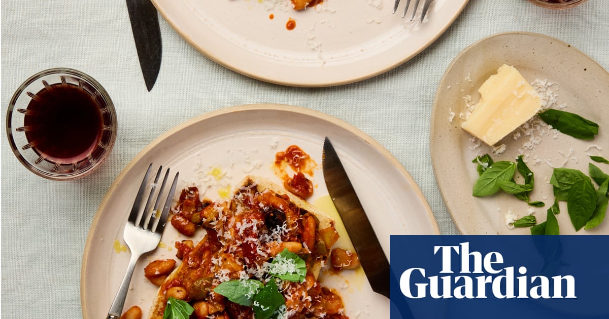 Georgina Hayden's quick and easy recipe for antipasti beans on toast | Quick and easy