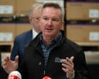 Chris Bowen, yeni koşullara rağmen veri merkezlerine güç sağlamak için fosil yakıt kullanan eyaletler için özel bir oyma olmadığı konusunda ısrar ediyor