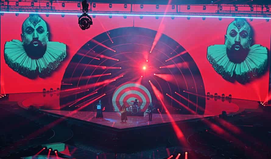 Georgia's Circus Miracles with Lock Me In.