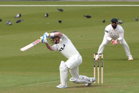 Ollie Pope in action for Surrey against Leicestershire