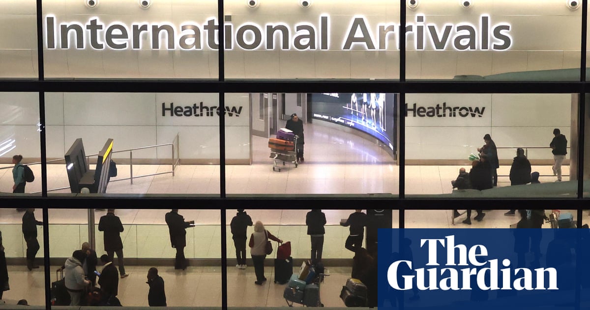 EU offers UK ‘emergency brake’ on youth mobility scheme numbers