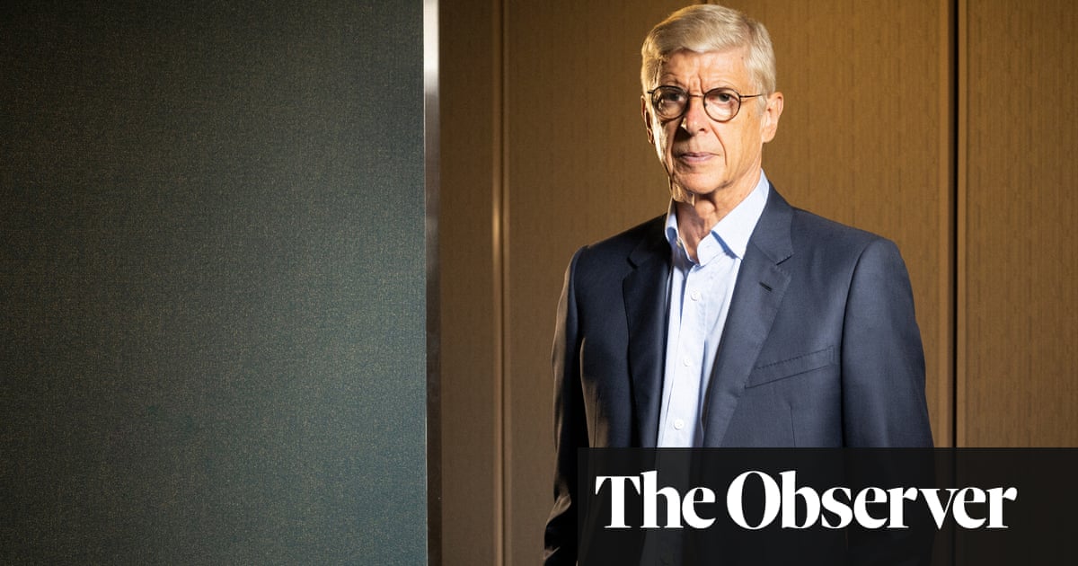 Arsène Wenger: ‘I try to read  everything that helps me understand human beings’