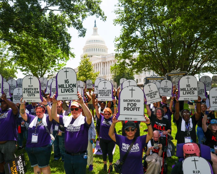 Biggest US labor unions fuel No Kings protests against Trump: ‘You need a voice to have freedom’