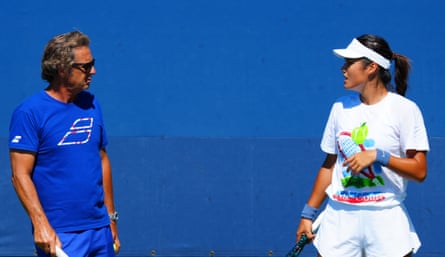Emma Raducanu pinch her caller coach Francisco Roig.