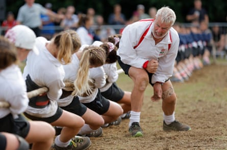 Richard Keightley, the coach of the England women’s U23 500kg team, encourages his team in the final against Chinese Taipei, which they lost.