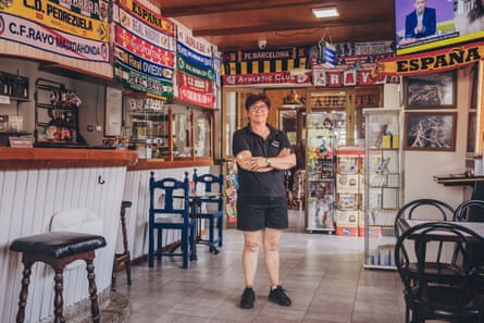 Yolanda Cerezo, owner of the Hotel Restaurante El Puerto de Somosierra, photographed in the establishment’s public bar.