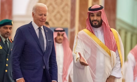 Saudi Crown Prince Mohammed bin Salman receiving Joe Biden.