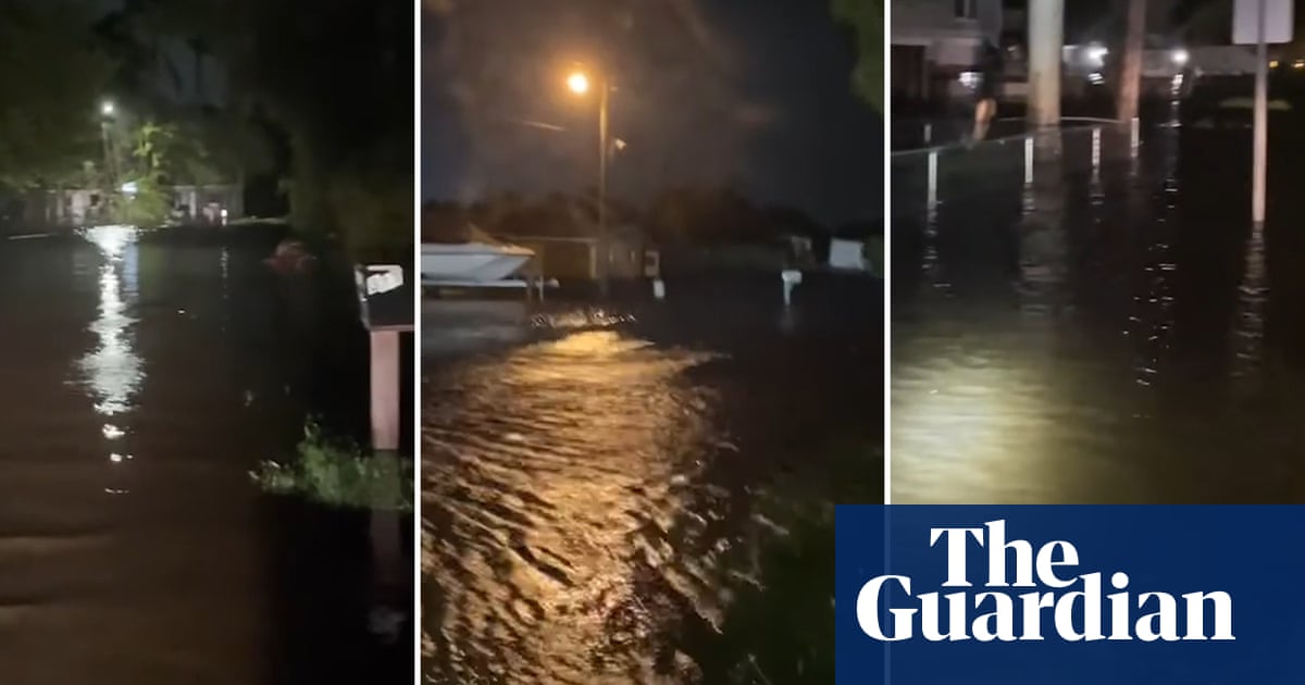 Florida police capture footage of flooding from Hurricane Milton – video