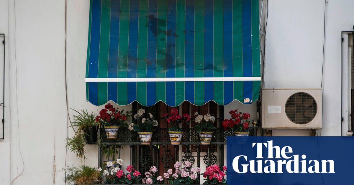 Air conditioning push favoured over emissions cuts in five European nations, survey finds