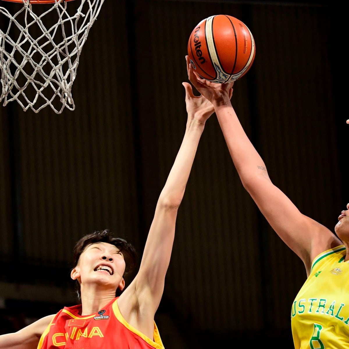 Liz Cambage Drives Opals To Basketball World Cup Semi Final Sport The Guardian