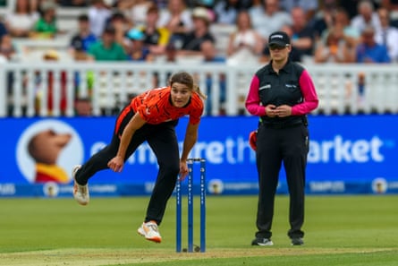 Annabel Sutherland bowls at Lord's