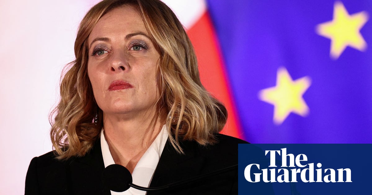 Italy Withdraws Staff from Albanian Asylum Centers