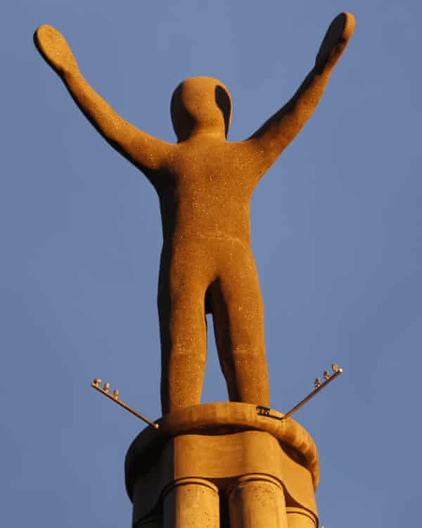 The 23 metre tall Hope Sculpture by artist Steuart Padwick